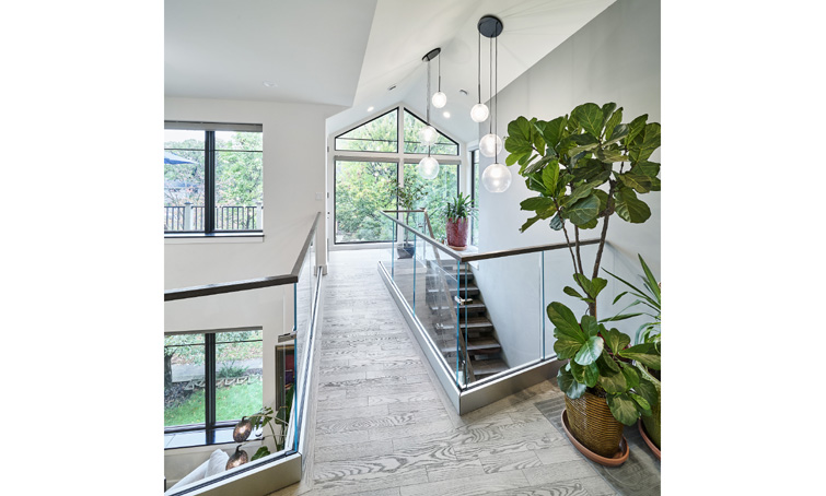 Split Level Cantilever 1